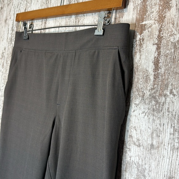 Athleta BROOKLYN PLAID ANKLE PANT Size 10 - Picture 7 of 9